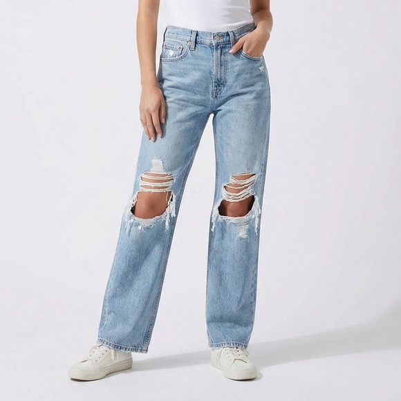 American Eagle Outfitters Denim - American Eagle Baggy Straight Distressed Jeans Highest Rise Size 4